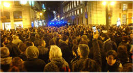 protesta por el desalojo del @HotelMadrid15O #UnPlacerDeLaVidaEs el picante muy picante 